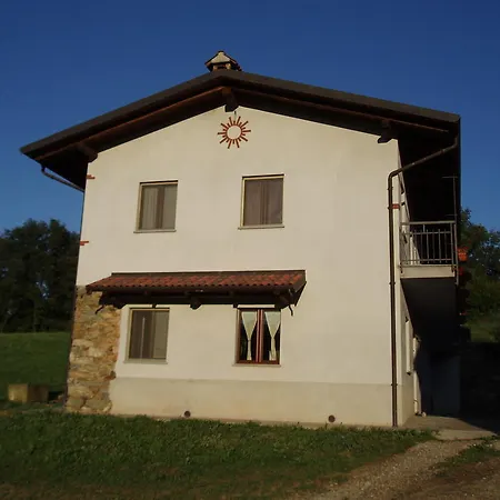 Oda ve Kahvaltı La Pepanella Magnano (Piedmont)